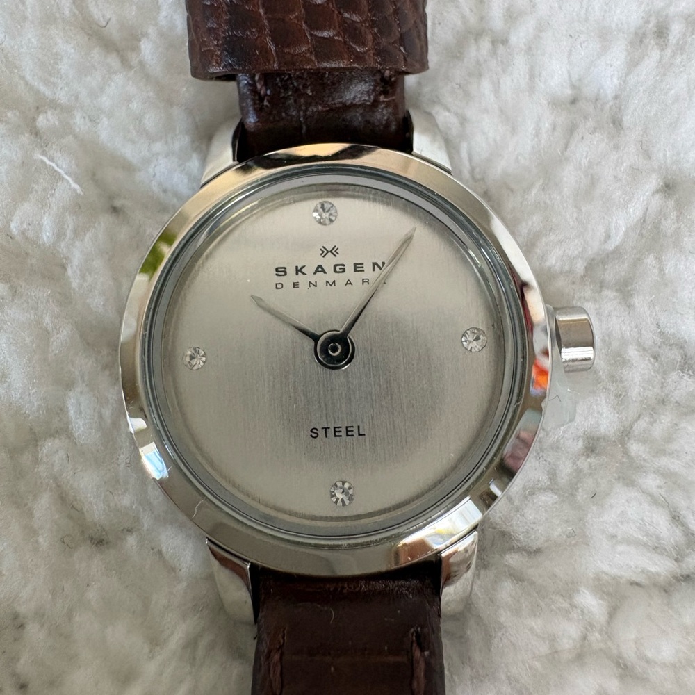 NEW Anne Klein Women Silver Mesh Wristwatch Analog Dress Tonneau Dial Gem Accent